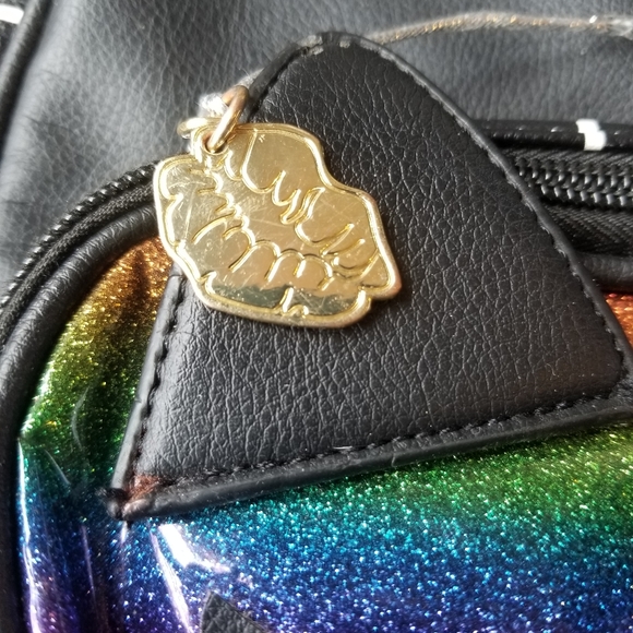 Adorable Back Pack! - Picture 4 of 7